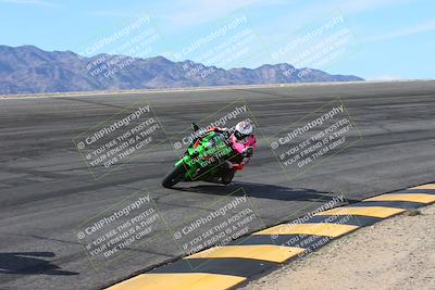 media/Feb-07-2025-CVMA Friday Practice (Fri) [[7034960ba2]]/4-Racer 4/Session 2 (Bowl)/